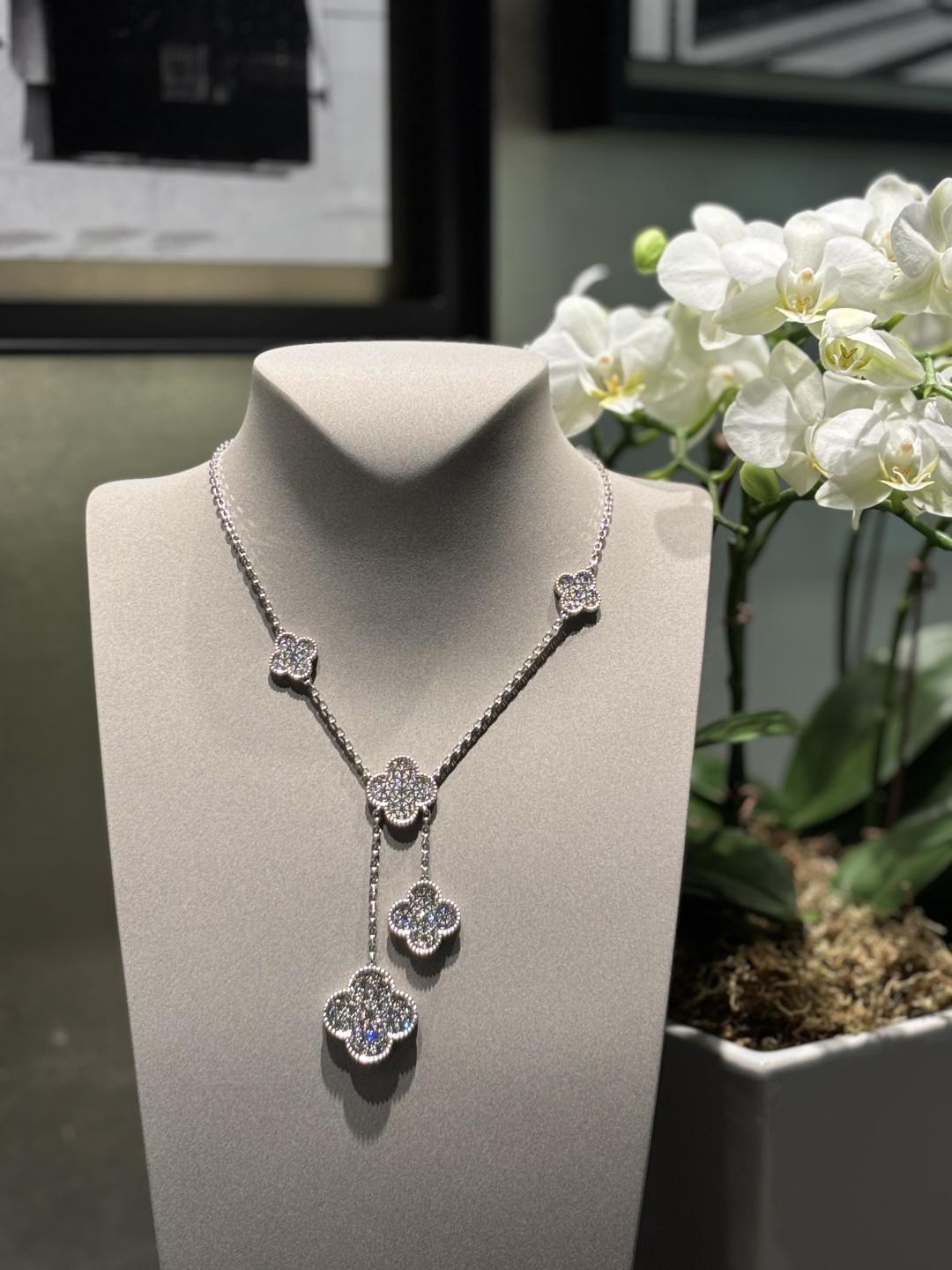 Van Cleef Arpels Колье