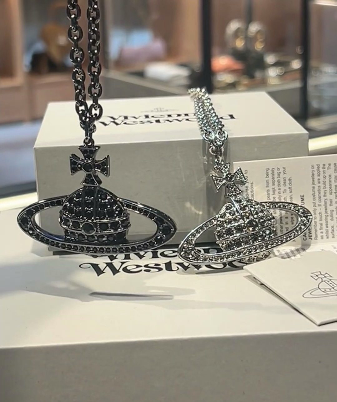 Vivienne Westwood 大号西太后项链𝐕𝐢𝐯𝐢𝐞𝐧𝐧𝐞 𝐖𝐞𝐬𝐭𝐰𝐨𝐨𝐝