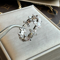 vivienne westwood西太后薇薇安💍英国时装设计师,时装的朋克之母!时尚潮流风格,品质强大, vivienne westwood西太后薇薇安💍英国时装设计师,时装的朋克之母!时尚潮流风格,品质强大,