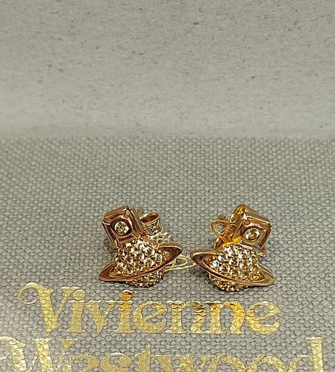 西太后【VivienneWestwood】什么是快乐星球，来，这就是快乐星球！重磅推荐，闭眼入准没错！纯