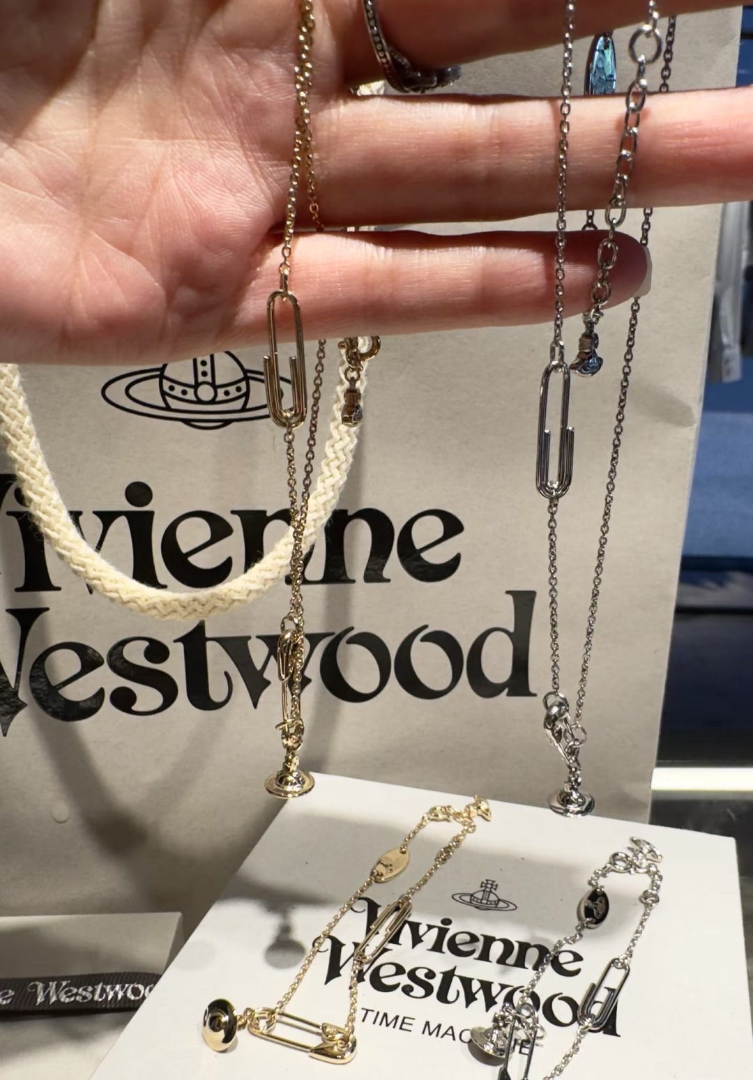 西太后【VivienneWestwood】什么是快乐星球，来，这就是快乐星球！重磅推荐，闭眼入准没错！纯