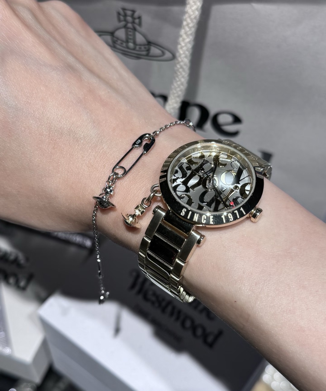 西太后【VivienneWestwood】什么是快乐星球，来，这就是快乐星球！重磅推荐，闭眼入准没错！纯