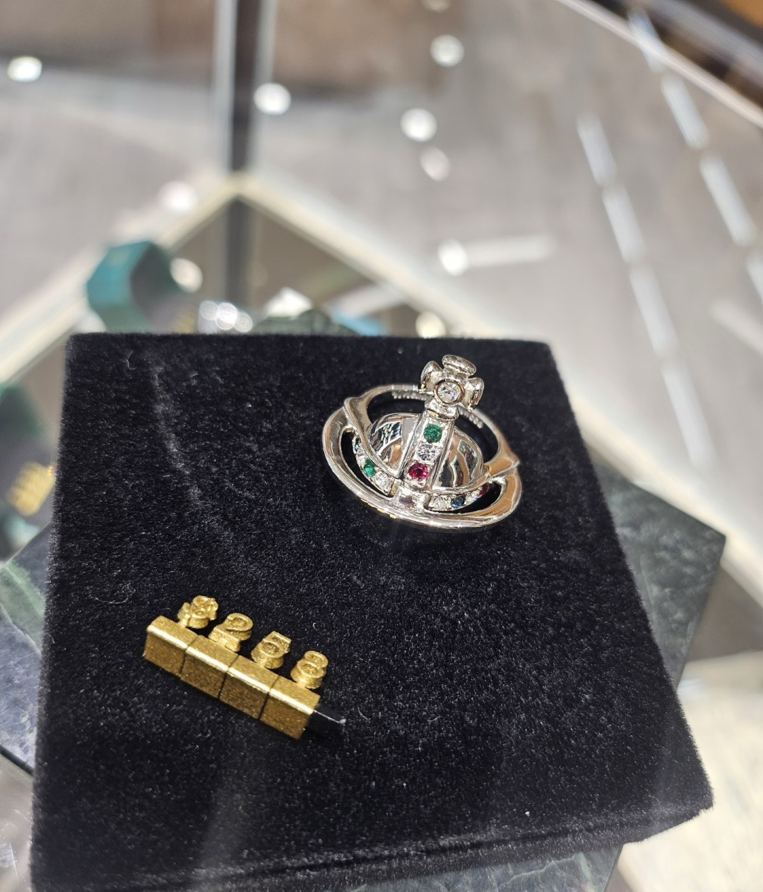 西太后【VivienneWestwood】什么是快乐星球，来，这就是快乐星球！重磅推荐，闭眼入准没错！纯
