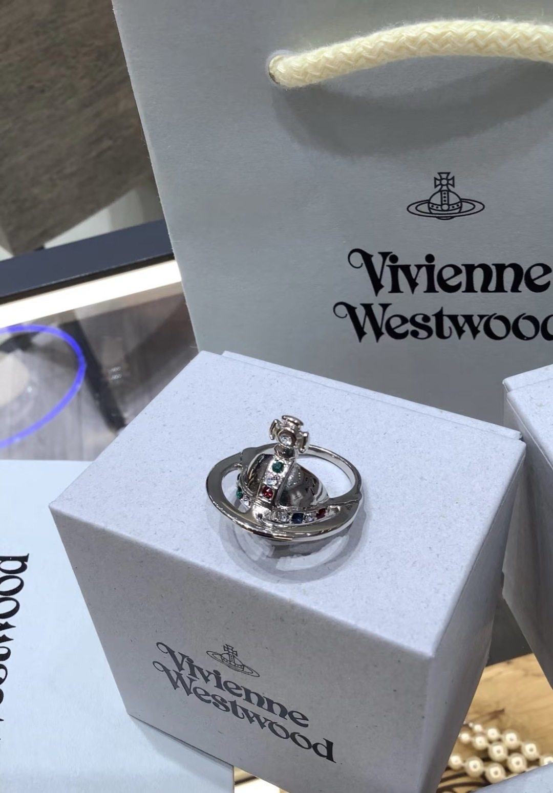 西太后【VivienneWestwood】什么是快乐星球，来，这就是快乐星球！重磅推荐，闭眼入准没错！纯