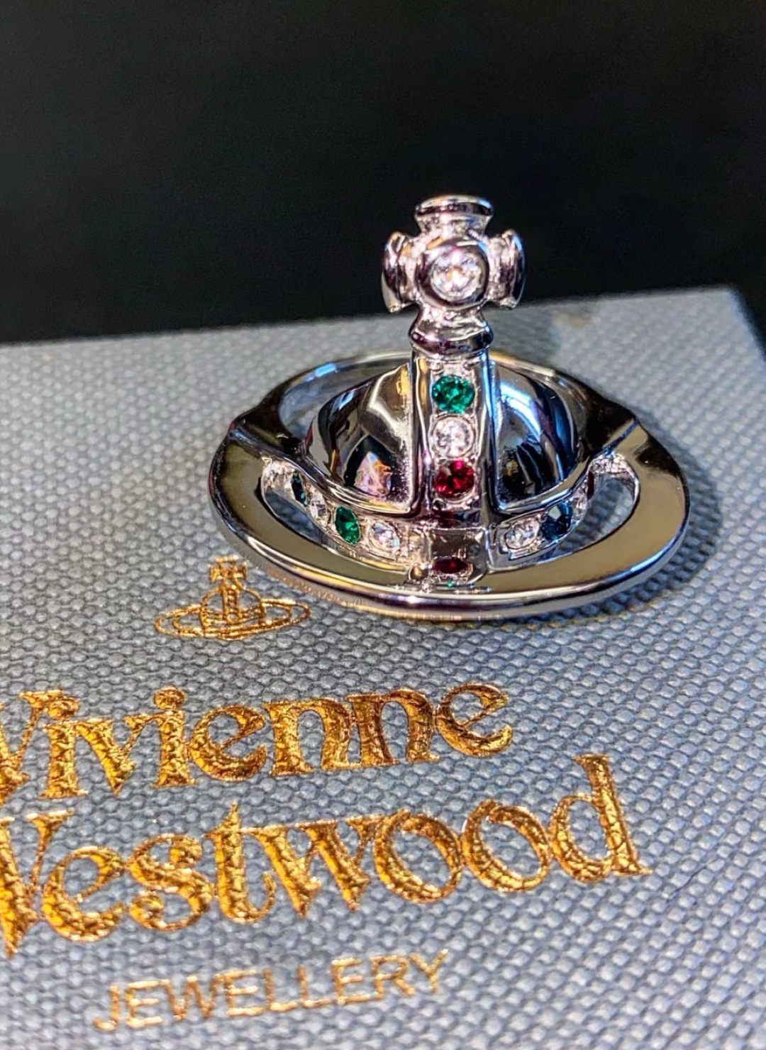 西太后【VivienneWestwood】什么是快乐星球，来，这就是快乐星球！重磅推荐，闭眼入准没错！纯