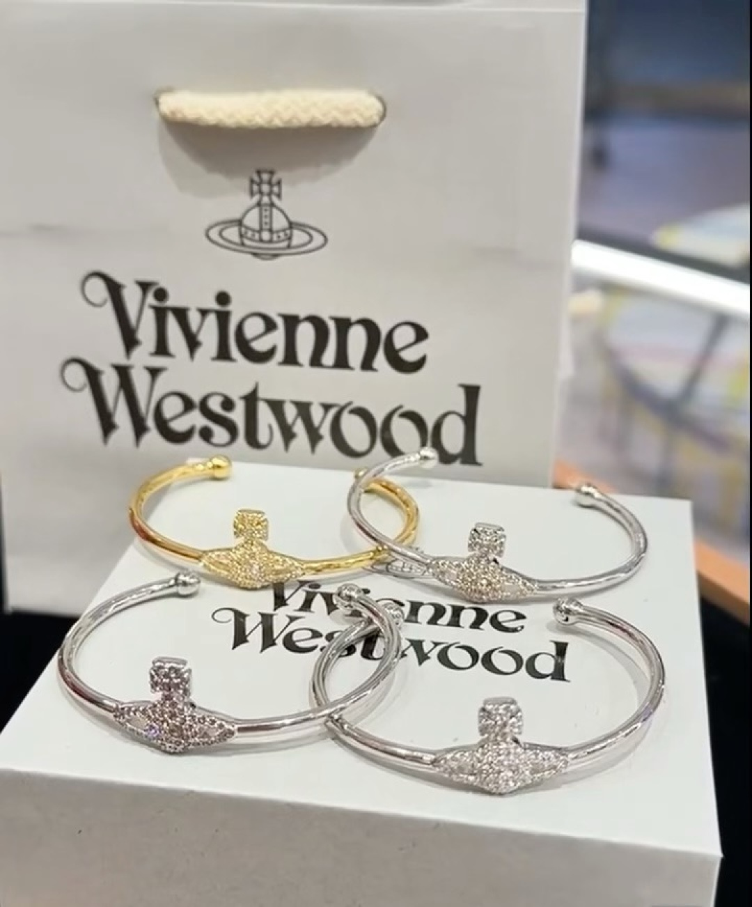 西太后【VivienneWestwood】什么是快乐星球，来，这就是快乐星球！重磅推荐，闭眼入准没错！纯