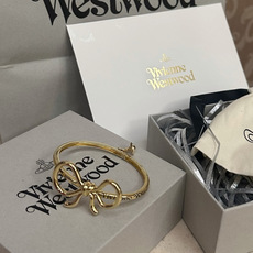 西太后【VivienneWestwood】什么是快乐星球,来,这就是快乐星球!重磅推荐,闭眼入准没错!纯 西太后【VivienneWestwood】什么是快乐星球,来,这就是快乐星球!重磅推荐,闭眼入准没错!纯
