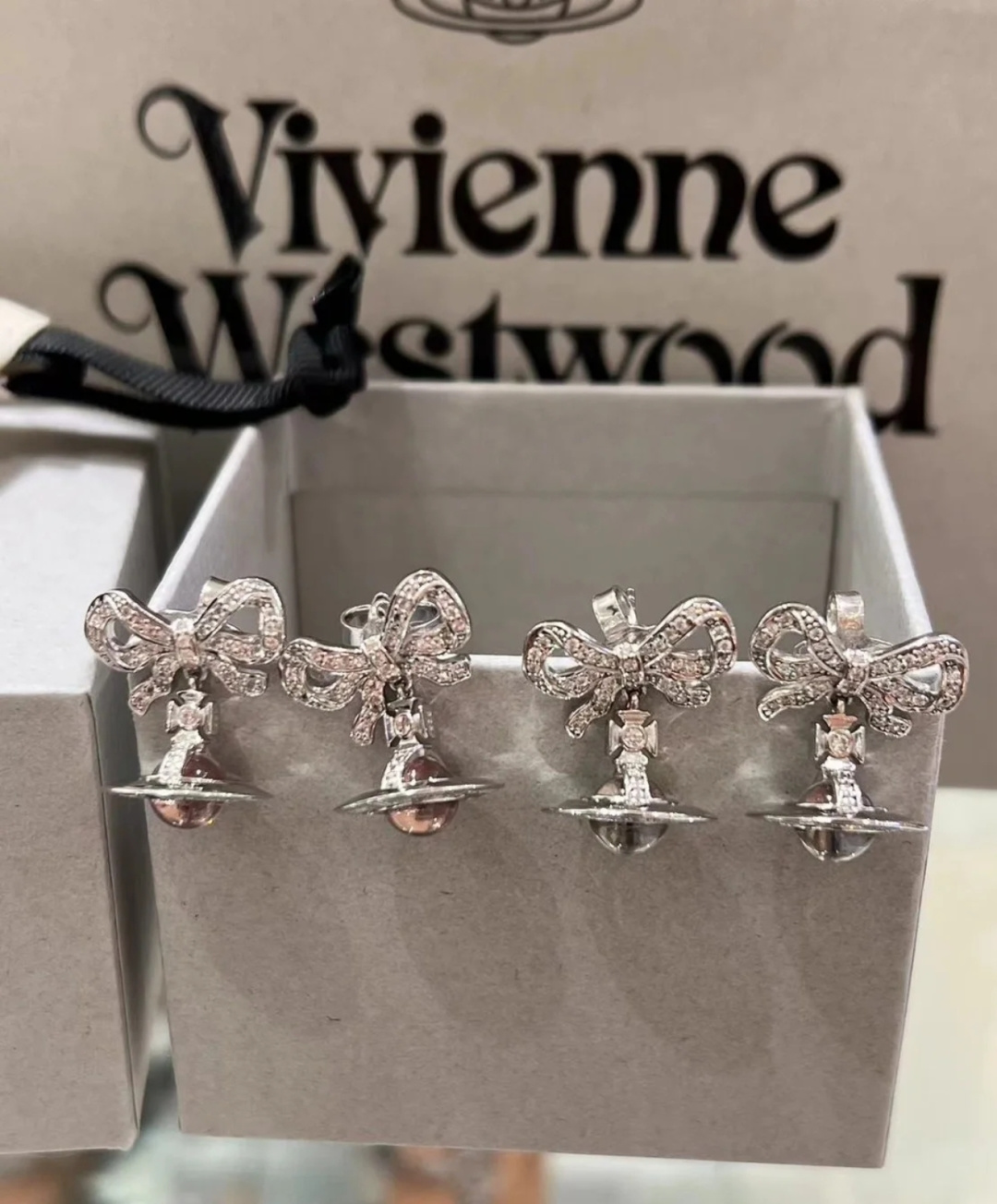 西太后【VivienneWestwood】什么是快乐星球，来，这就是快乐星球！重磅推荐，闭眼入准没错！纯