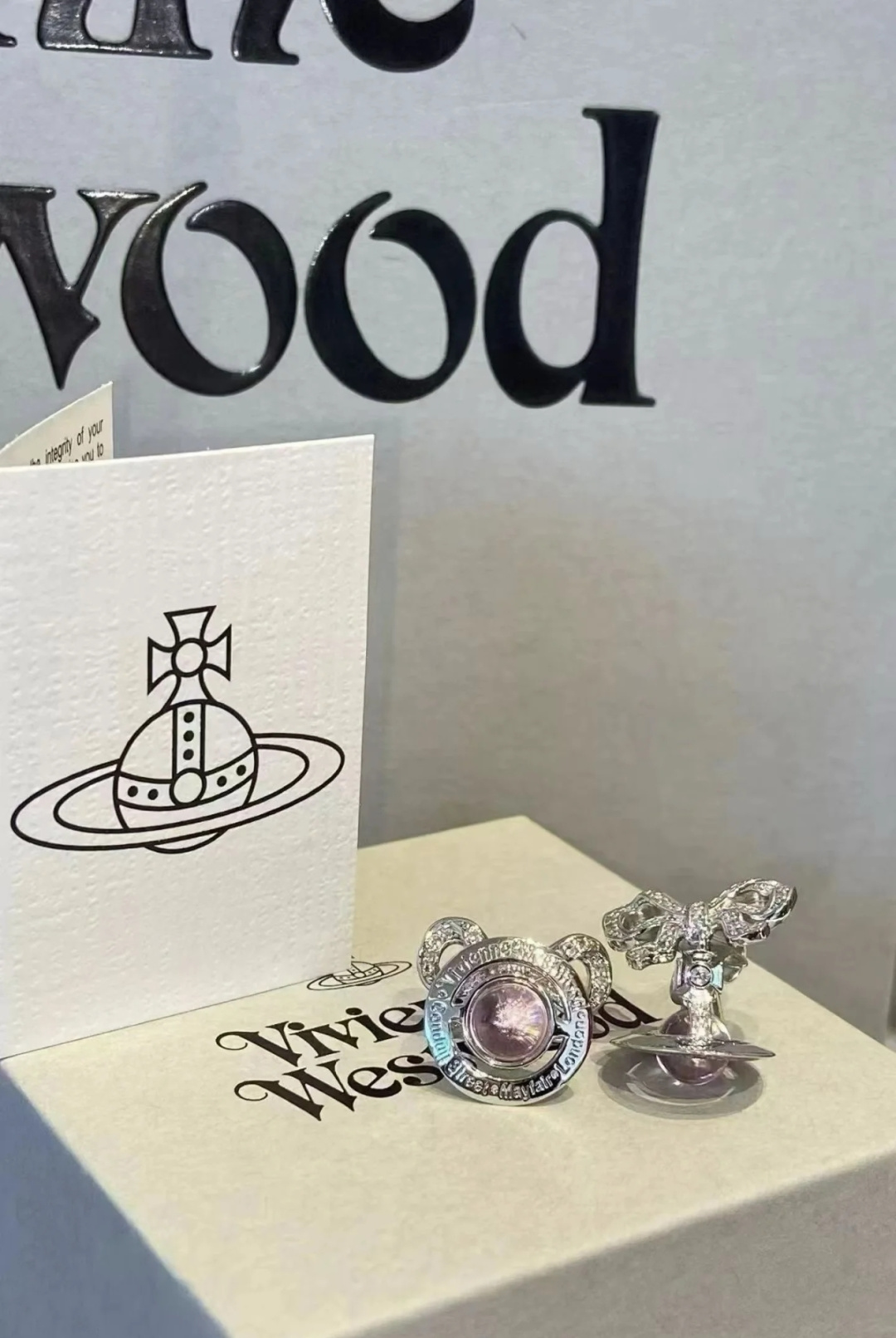 西太后【VivienneWestwood】什么是快乐星球，来，这就是快乐星球！重磅推荐，闭眼入准没错！纯