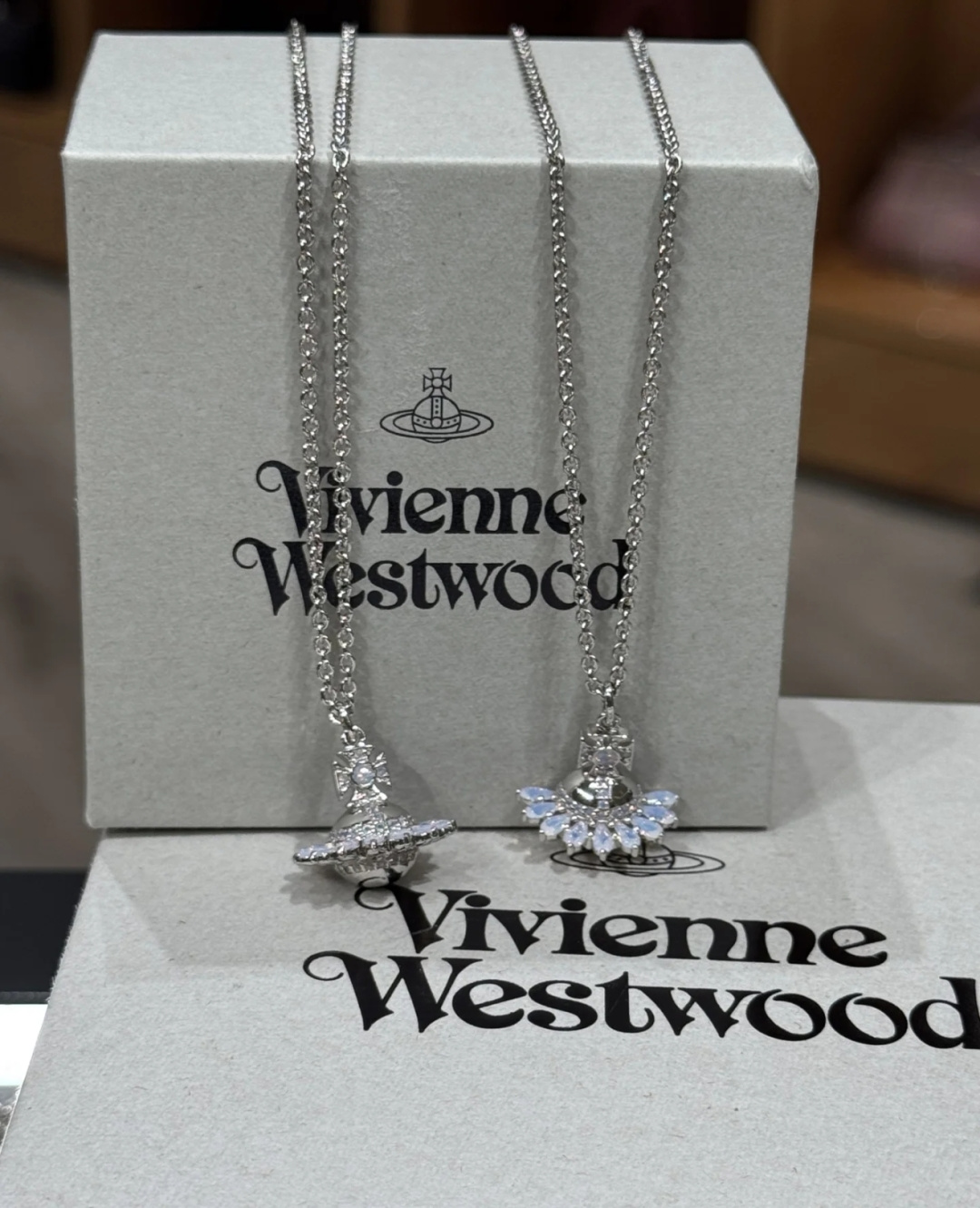 西太后【VivienneWestwood】什么是快乐星球，来，这就是快乐星球！重磅推荐，闭眼入准没错！纯