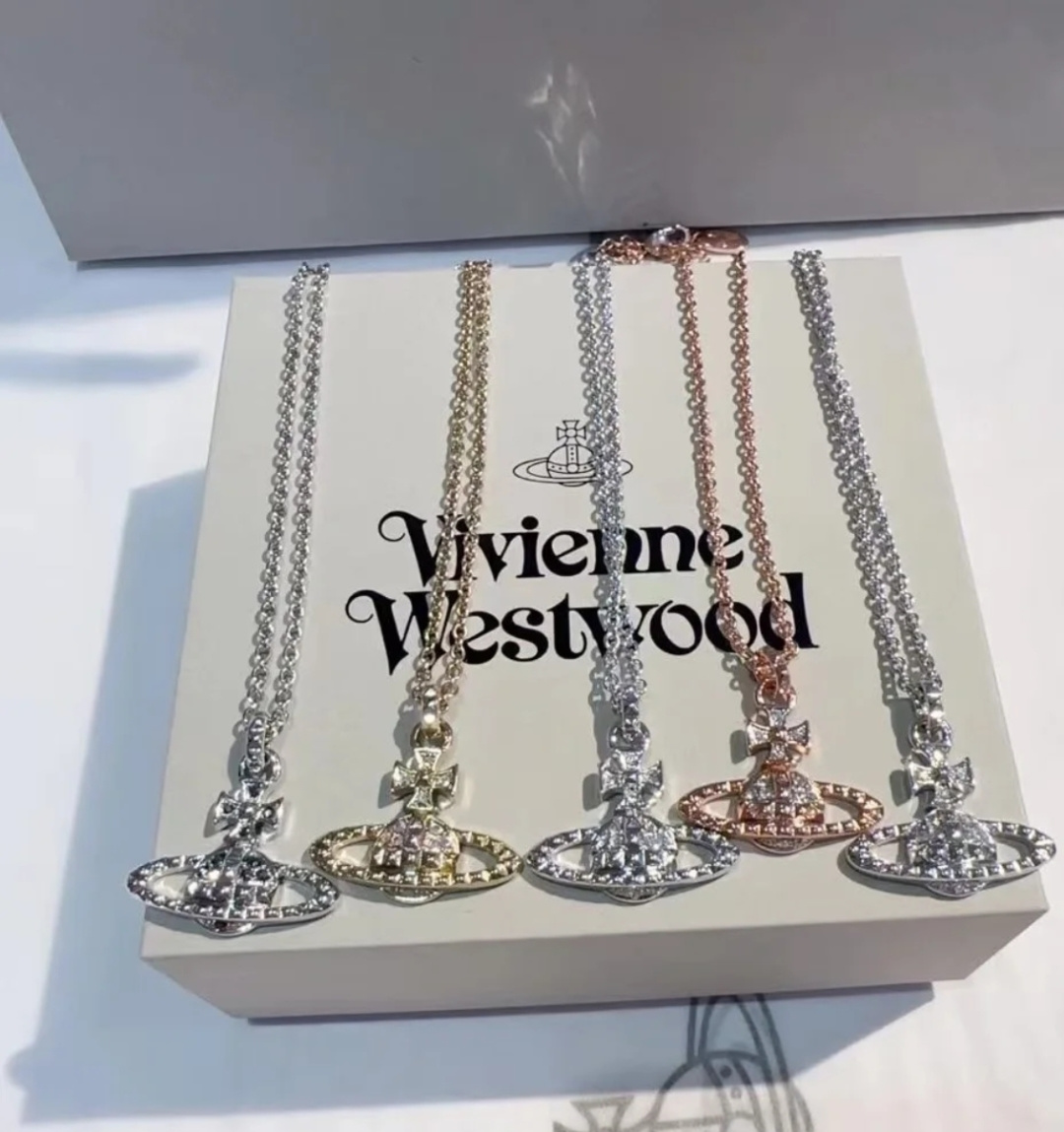 vivienne westwood西太后薇薇安💍英国时装设计师，时装的朋克之母！时尚潮流风格，品质强大，