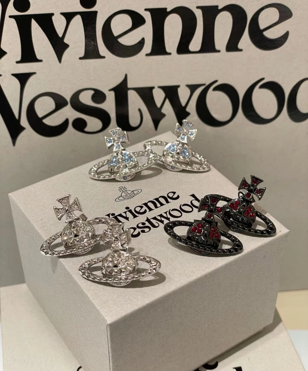 vivienne westwood西太后薇薇安💍英国时装设计师，时装的朋克之母！时尚潮流风格，品质强大，