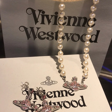 珍珠项链vivienne westwood西太后薇薇安💍英国时装设计师,时装的朋克之母!时尚潮流风格,品 珍珠项链vivienne westwood西太后薇薇安💍英国时装设计师,时装的朋克之母!时尚潮流风格,品
