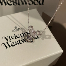 西太后vivienne 闭眼准入没错!纯王粹冠球经是典的象征,闪土耀星环勾未勒来波光 西太后vivienne 闭眼准入没错!纯王粹冠球经是典的象征,闪土耀星环勾未勒来波光
