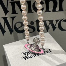 vivienne westwood西太后薇薇安💍英国时装设计师,时装的朋克之母!时尚潮流风格,品质强大, vivienne westwood西太后薇薇安💍英国时装设计师,时装的朋克之母!时尚潮流风格,品质强大,