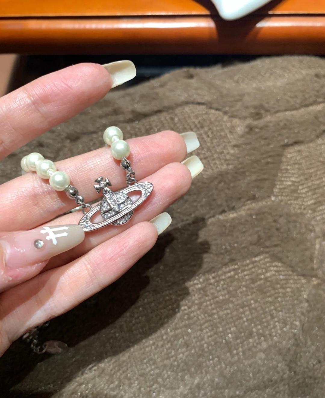 珍珠项链vivienne westwood西太后薇薇安💍英国时装设计师，时装的朋克之母！时尚潮流风格，品