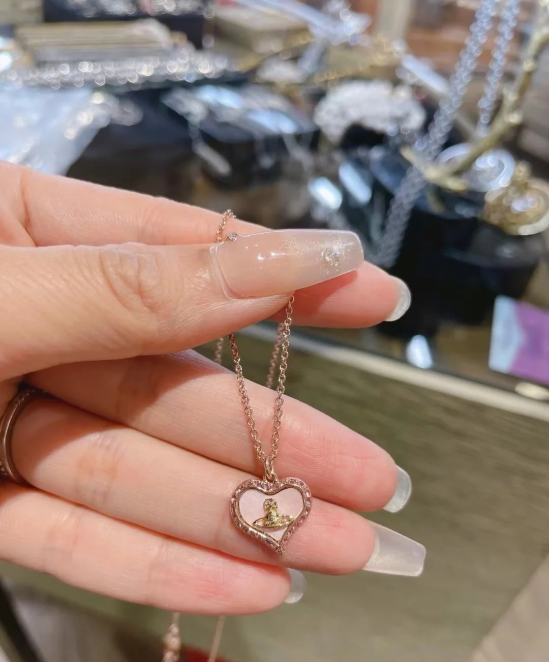 vivienne westwood西太后薇薇安💍英国时装设计师，时装的朋克之母！时尚潮流风格，品质强大，