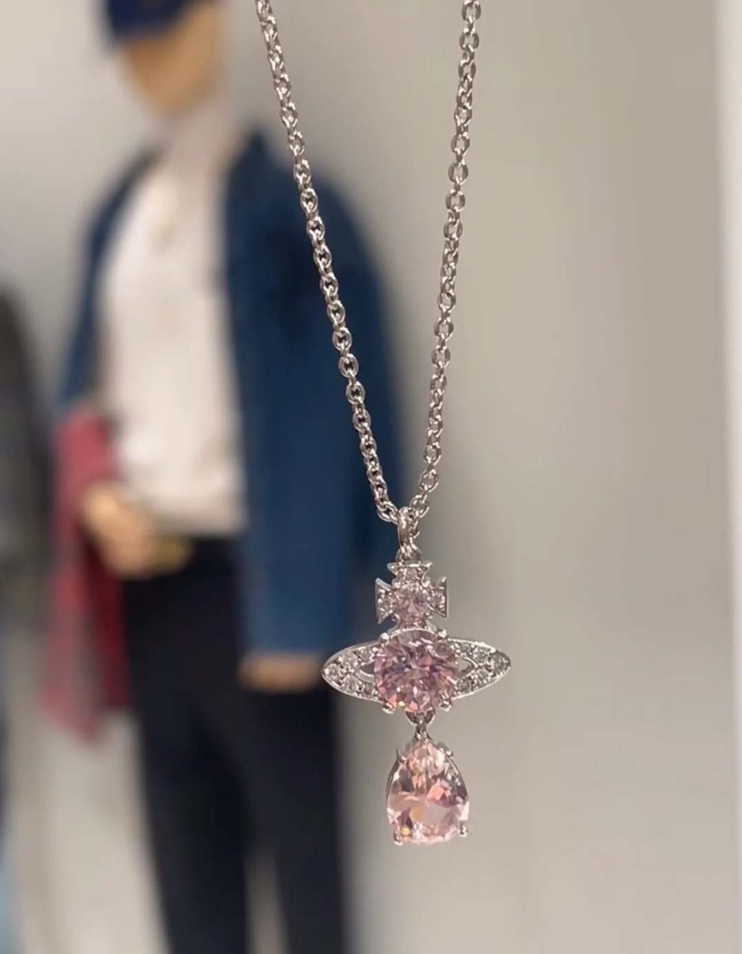 vivienne westwood西太后薇薇安💍英国时装设计师，时装的朋克之母！时尚潮流风格，品质强大，