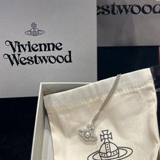 vivienne westwood西太后薇薇安💍英国时装设计师,时装的朋克之母!时尚潮流风格,品质强大, vivienne westwood西太后薇薇安💍英国时装设计师,时装的朋克之母!时尚潮流风格,品质强大,