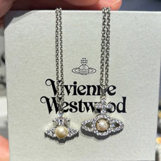 vivienne westwood西太后薇薇安💍英国时装设计师,时装的朋克之母!时尚潮流风格,品质强大, vivienne westwood西太后薇薇安💍英国时装设计师,时装的朋克之母!时尚潮流风格,品质强大,