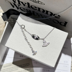 西太后vivienne 闭眼准入没错!纯王粹冠球经是典的象征,闪土耀星环勾未勒来波光 西太后vivienne 闭眼准入没错!纯王粹冠球经是典的象征,闪土耀星环勾未勒来波光