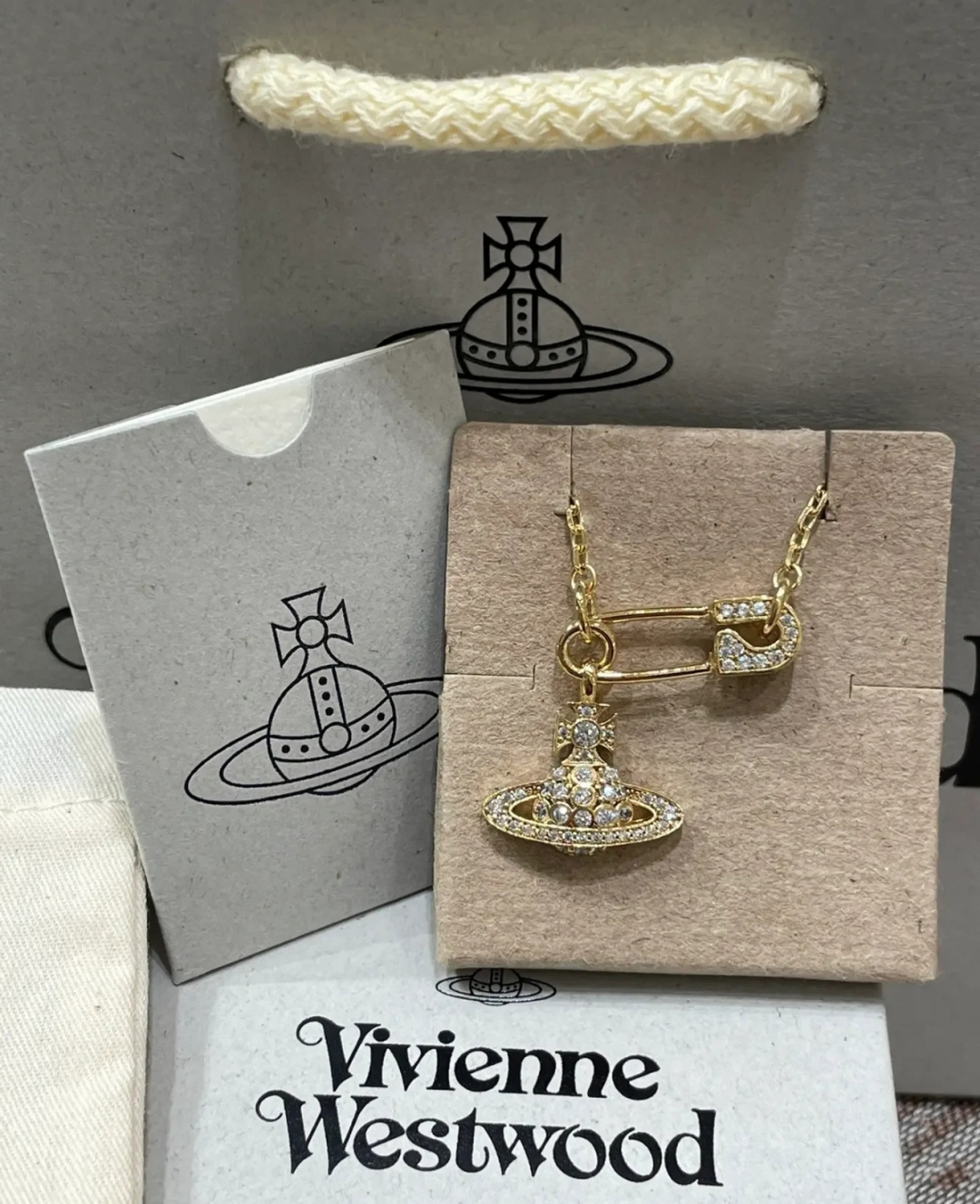 西太后【VivienneWestwood】什么是快乐星球，来，这就是快乐星球！重磅推荐，闭眼入准没错！纯