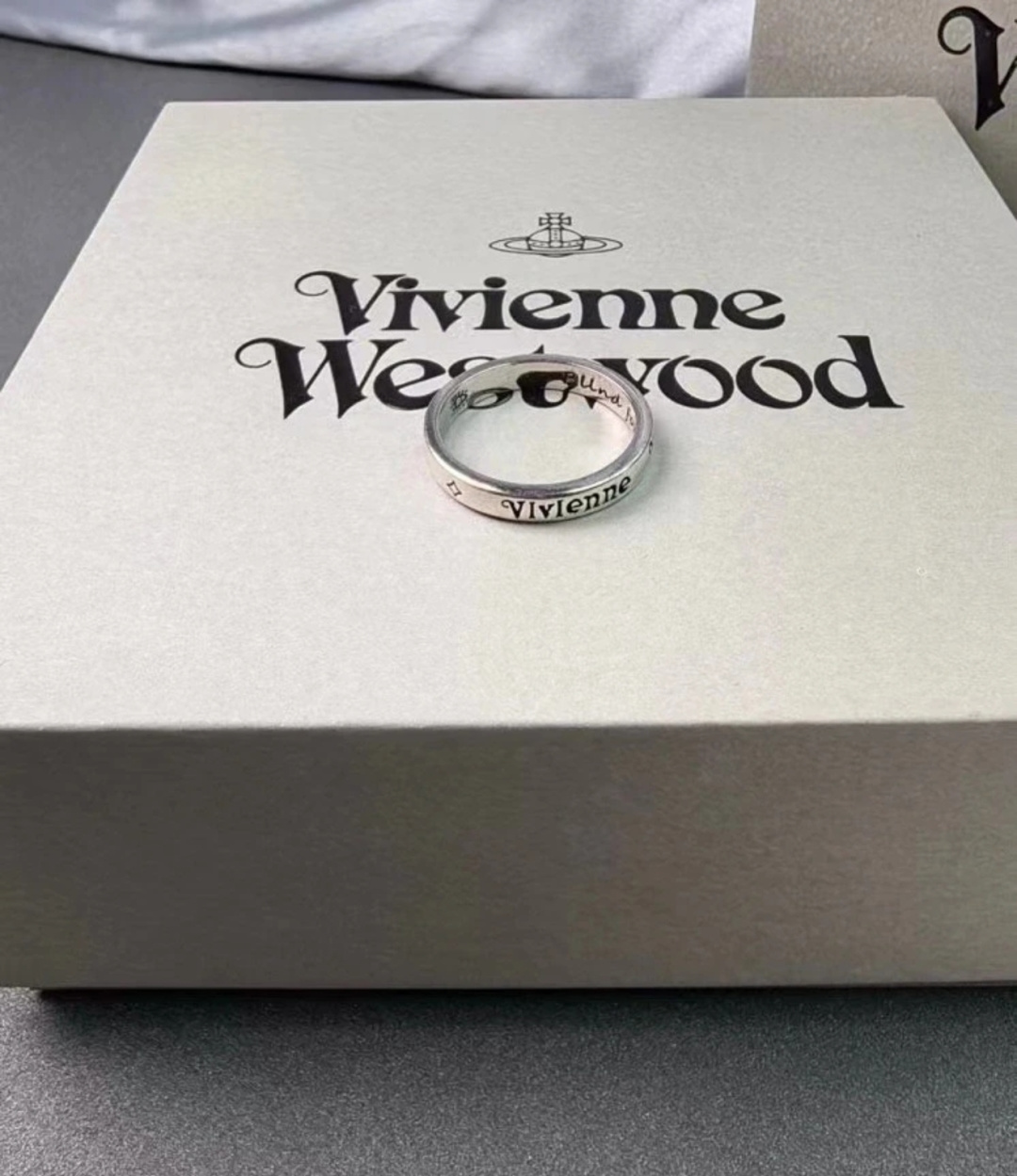 西太后【VivienneWestwood】什么是快乐星球，来，这就是快乐星球！重磅推荐，闭眼入准没错！纯