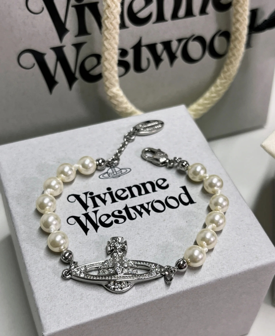 西太后土星镶钻珍珠手链𝐕𝐢𝐯𝐢𝐞𝐧𝐧𝐞 𝐖𝐞𝐬𝐭𝐰𝐨𝐨𝐝🪐vivienne westwood英国时装设计