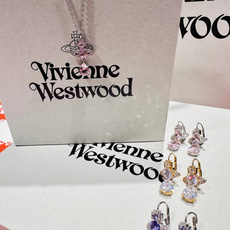 西太后vivienne 闭眼准入没错!纯王粹冠球经是典的象征,闪土耀星环勾未勒来波光 西太后vivienne 闭眼准入没错!纯王粹冠球经是典的象征,闪土耀星环勾未勒来波光