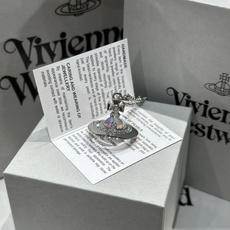 中号西太后vivienne 闭眼准入没错!纯王粹冠球经是典的象征,闪土耀星环勾未勒来 中号西太后vivienne 闭眼准入没错!纯王粹冠球经是典的象征,闪土耀星环勾未勒来