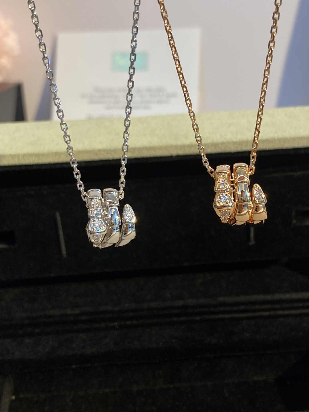 BVLGARI 불가리 스프링 목걸이 독점 전기도금 공정 18K 진금 질감 - 최고급 품질