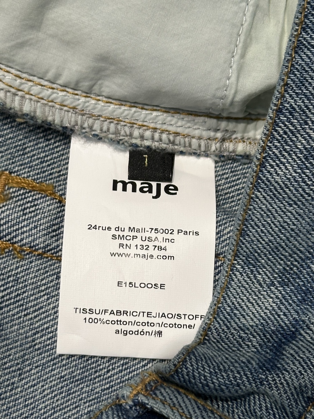 Stylish Pocket Jackets with Retro Blue Jeans: A Recommended High-Fashion Mix - 图片 8