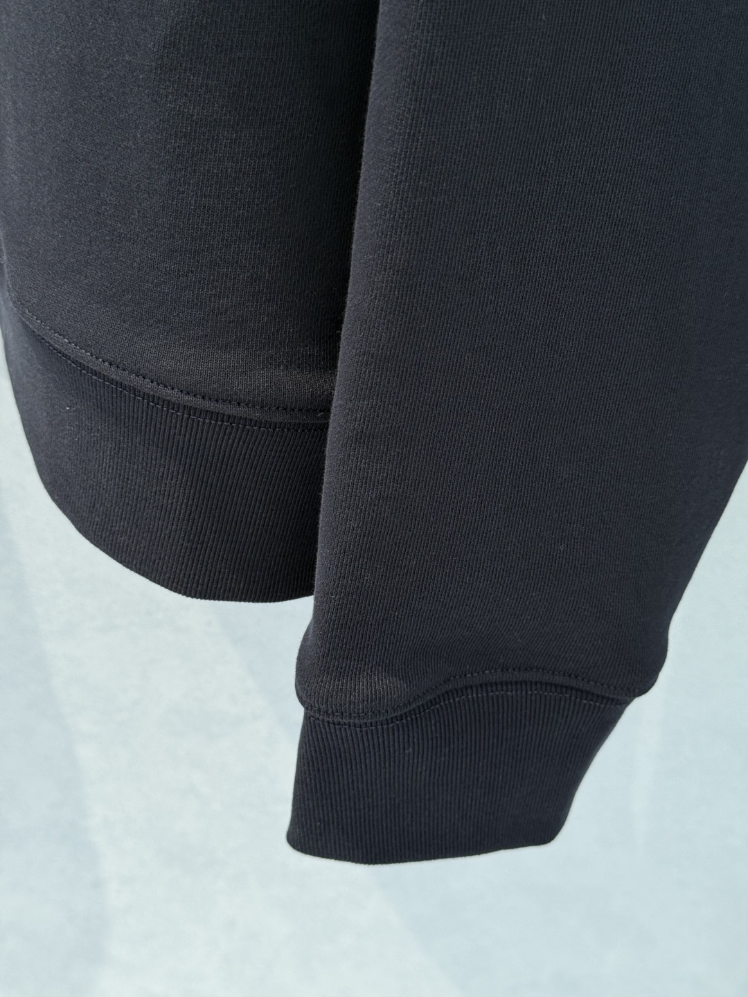 MiuMi*25NEW Women’s Suit: Hardcore Style with Wide Stripes and Age-Reducing Details - 图片 8