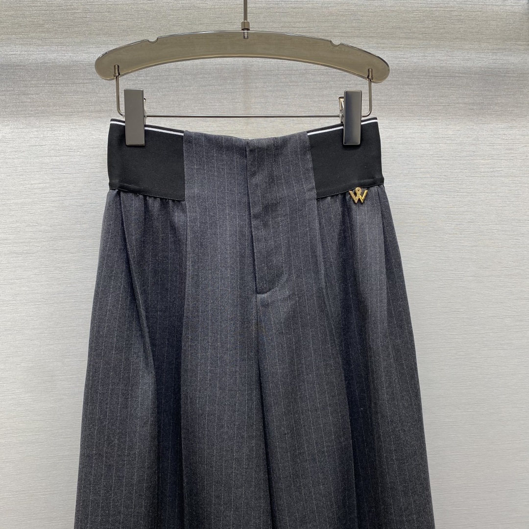 Women’s High-Waist Suit with Metal Buttons and Advanced Fabric in Picture 2 Color. - 图片 7