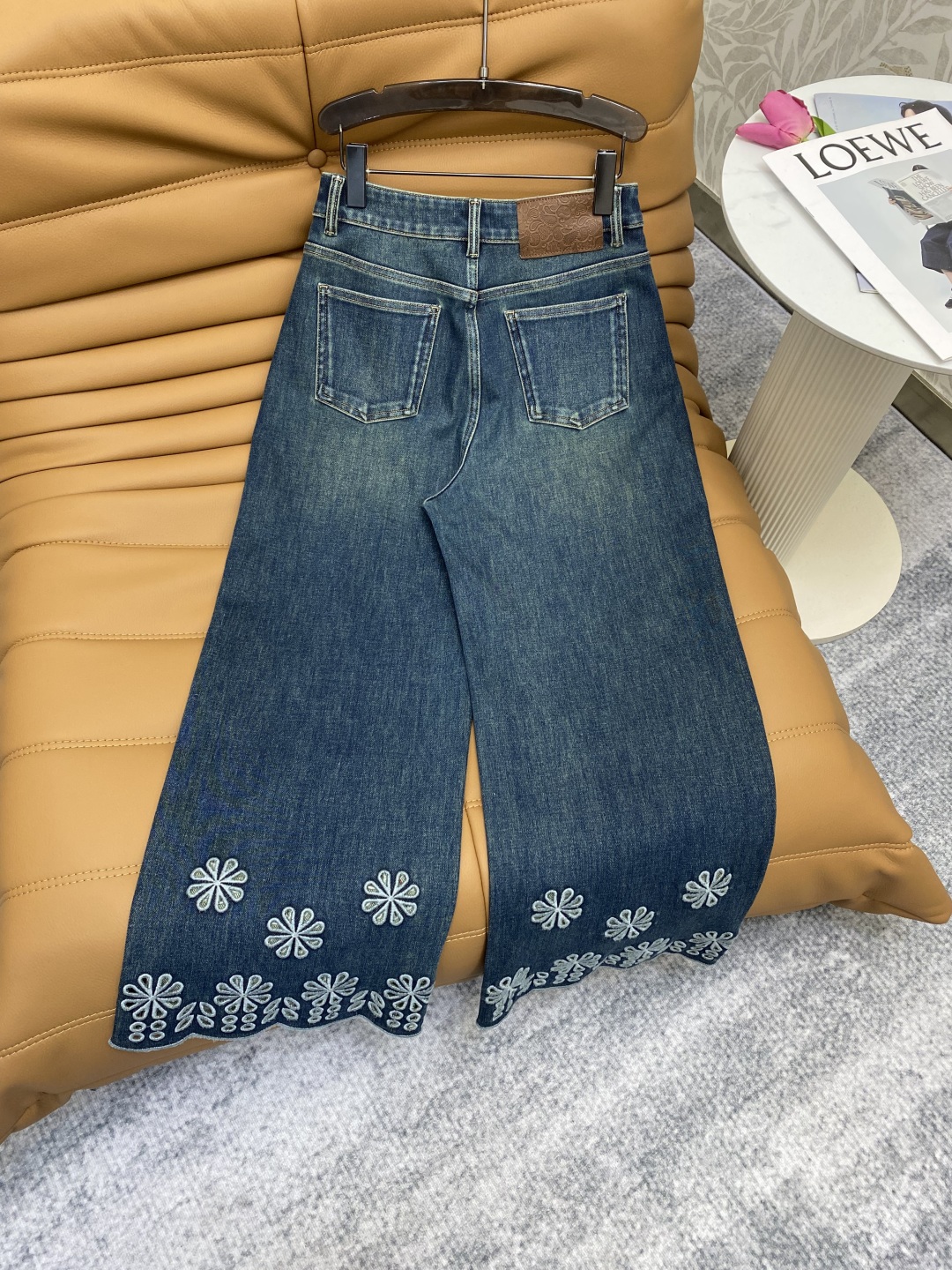 “New P708 Original Scorch Female Suit with Embroidered Jeans: High Waist, Metal Button” - 图片 5