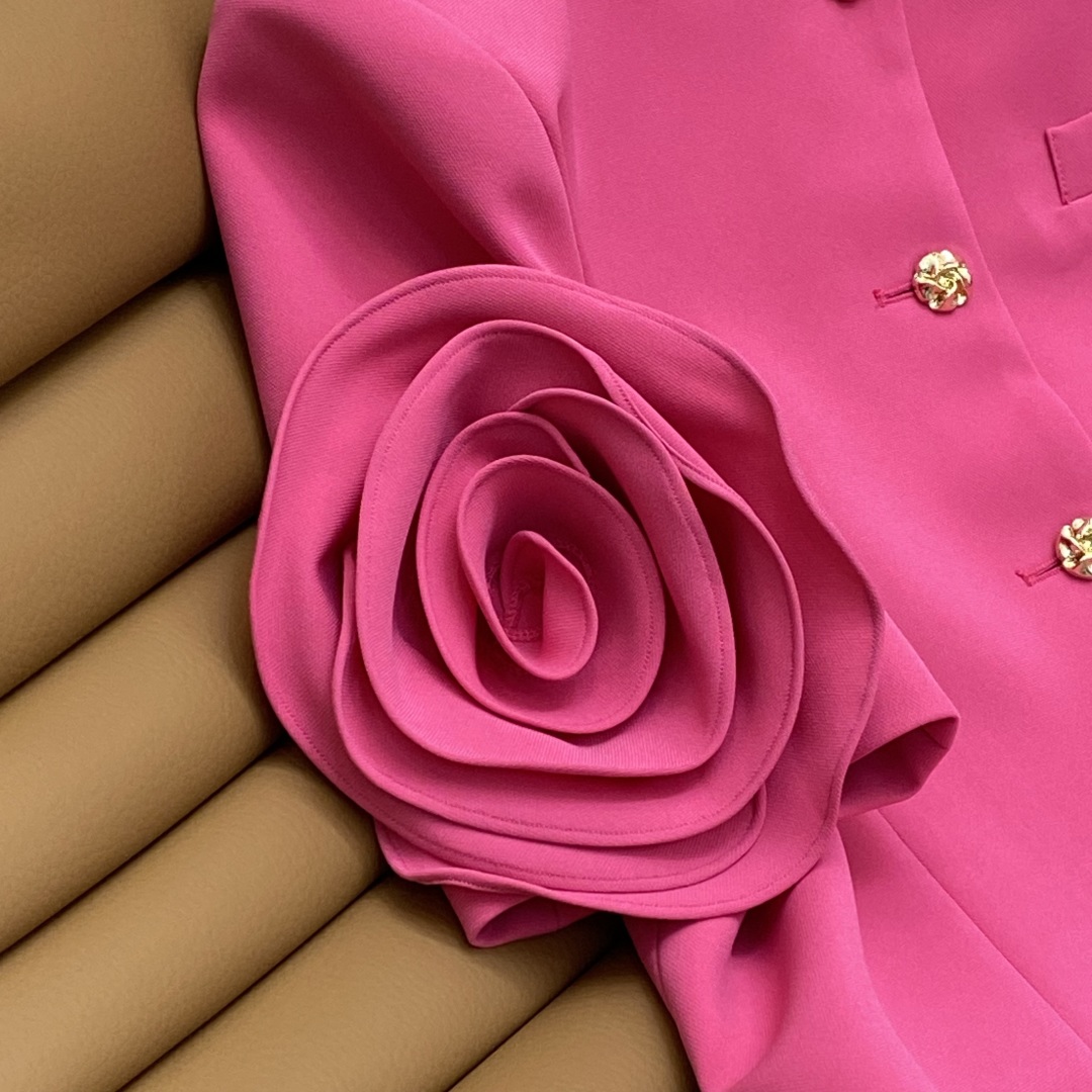 “New VaFW Women’s Suit with Tweaked Roses Design and Advanced Fabric in Picture 3 Colors” - 图片 9