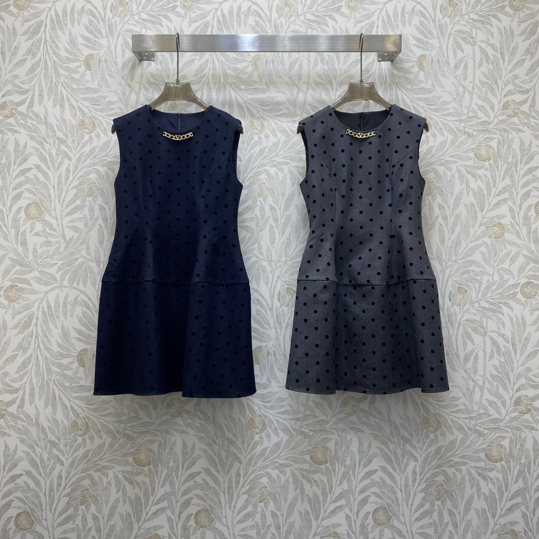 P732 Original Scrap Women’s Dress with Metal Chain Tweeded Coats Packaging