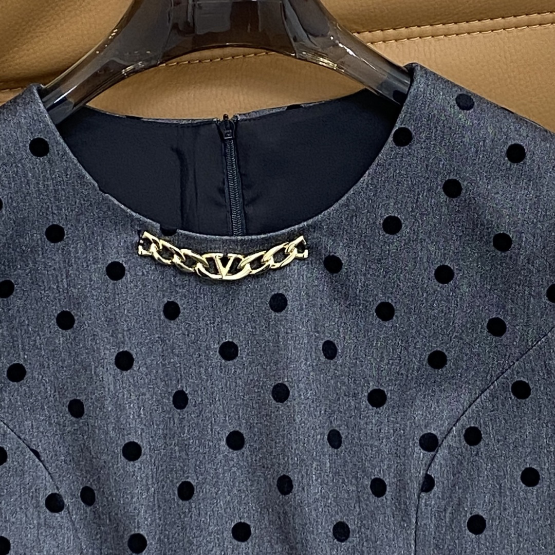 P732 Original Scrap Women’s Dress with Metal Chain Tweeded Coats Packaging - 图片 5