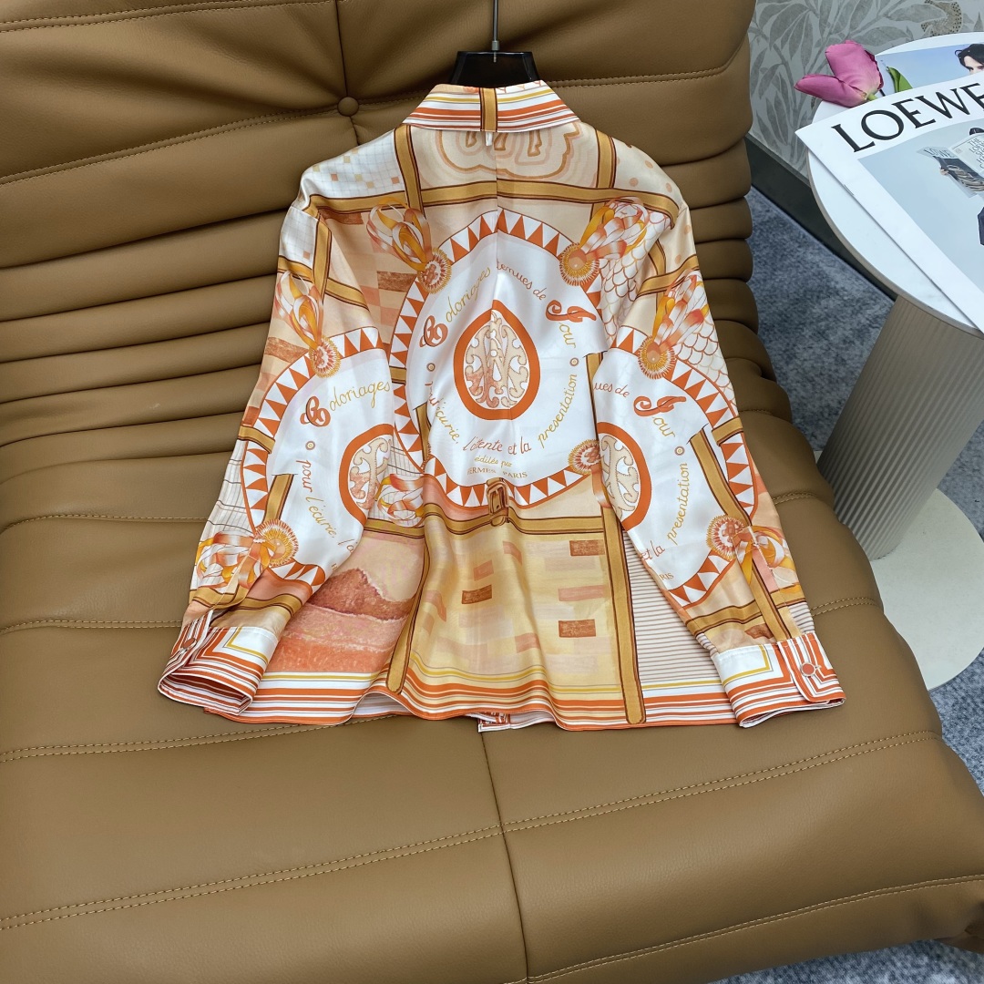 First-class Female Suit: Pre-packaged, Digitally Positioned, Frozen Tied-in-Little, Advanced Design - 图片 2