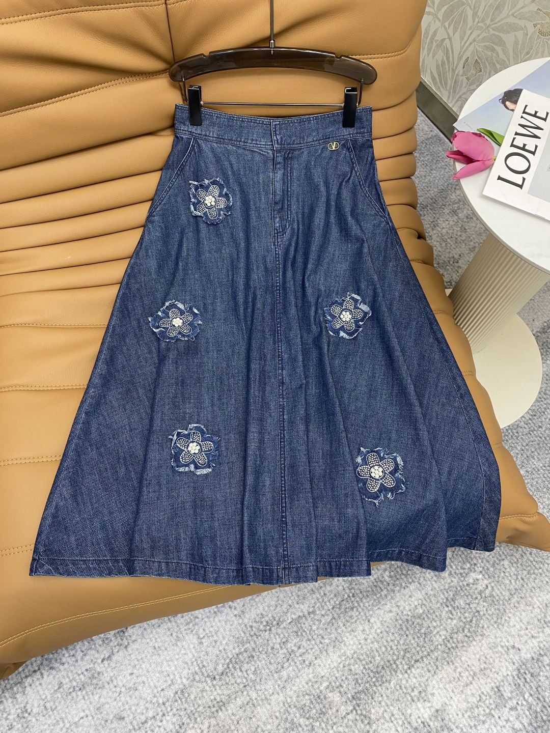 Title: P996 Original Scavenging Women’s Suit with New Design Features Summary: V-coloured, semi-hot suit with advanced fabric and unique scribbling design, available in various sizes - 图片 7