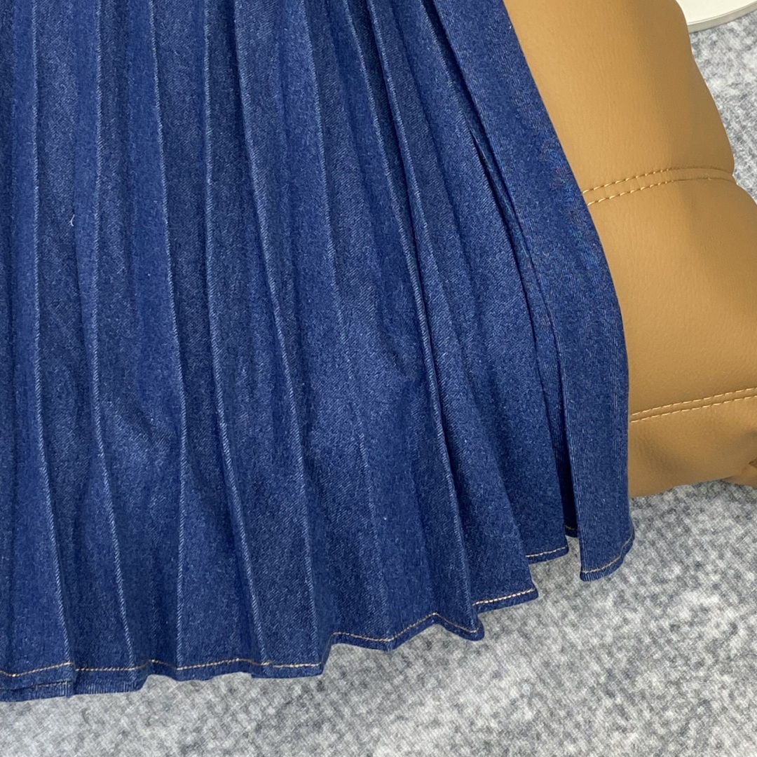 “New Va★FW Women’s Suit with Long Skirts in High-Quality Fabric – Image Colour, Fine Cotton Fabric” - 图片 5