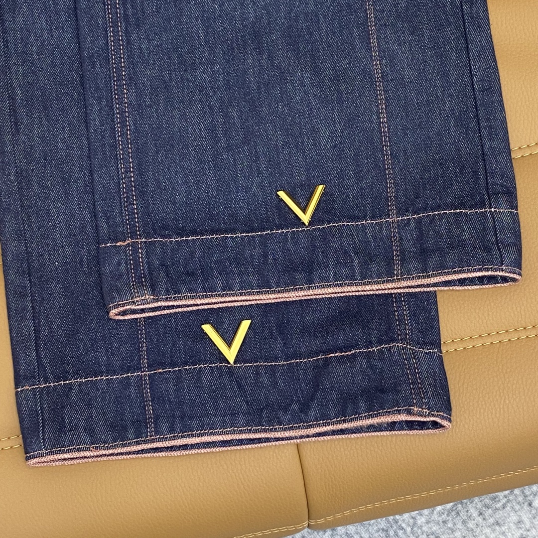 “New Va FW Women’s Clothing Line: High-Precipitation Pants with Metal Buttons” - 图片 8