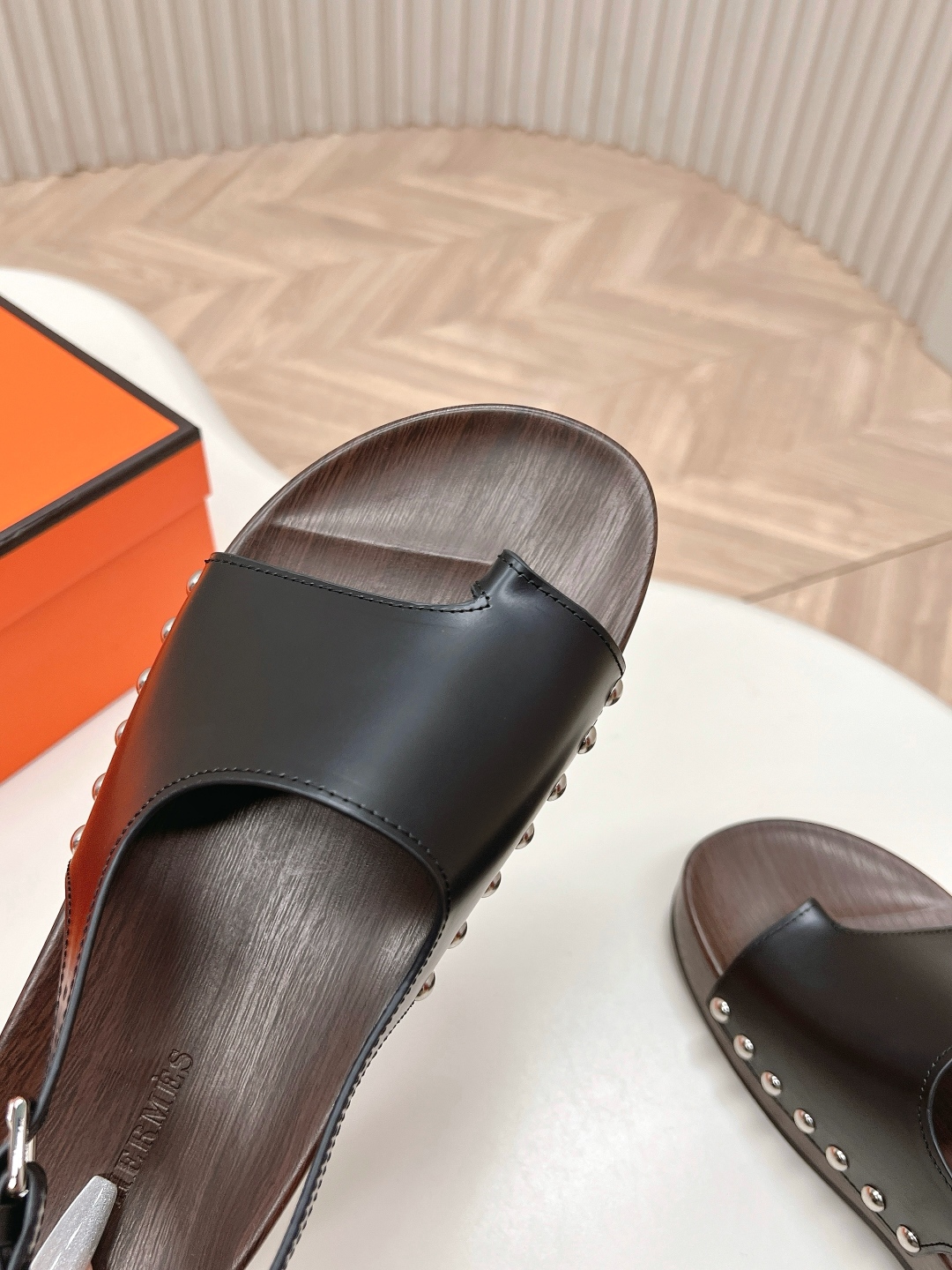 Hermes Women's Kos Mules Sandals, Leather Upper with Wooden Platform 8 cmp i1741825185568 5405 0 6