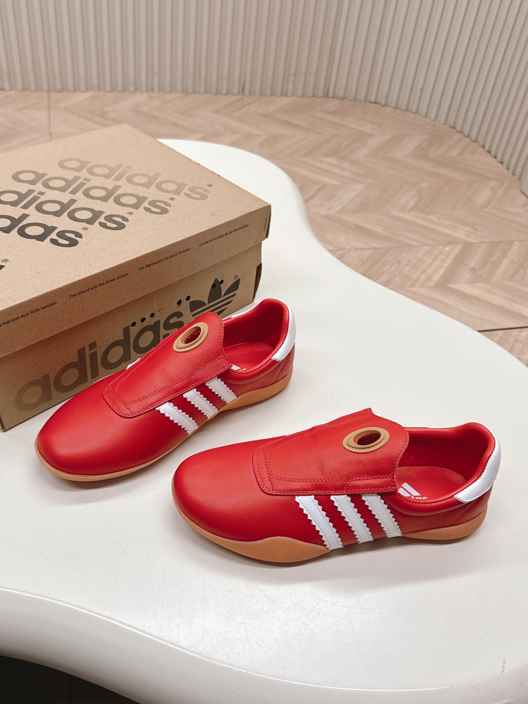 Adidas Taekwondo Shoes: Comfortable, Stylish, and Professional Sports Footwear - 图片 2