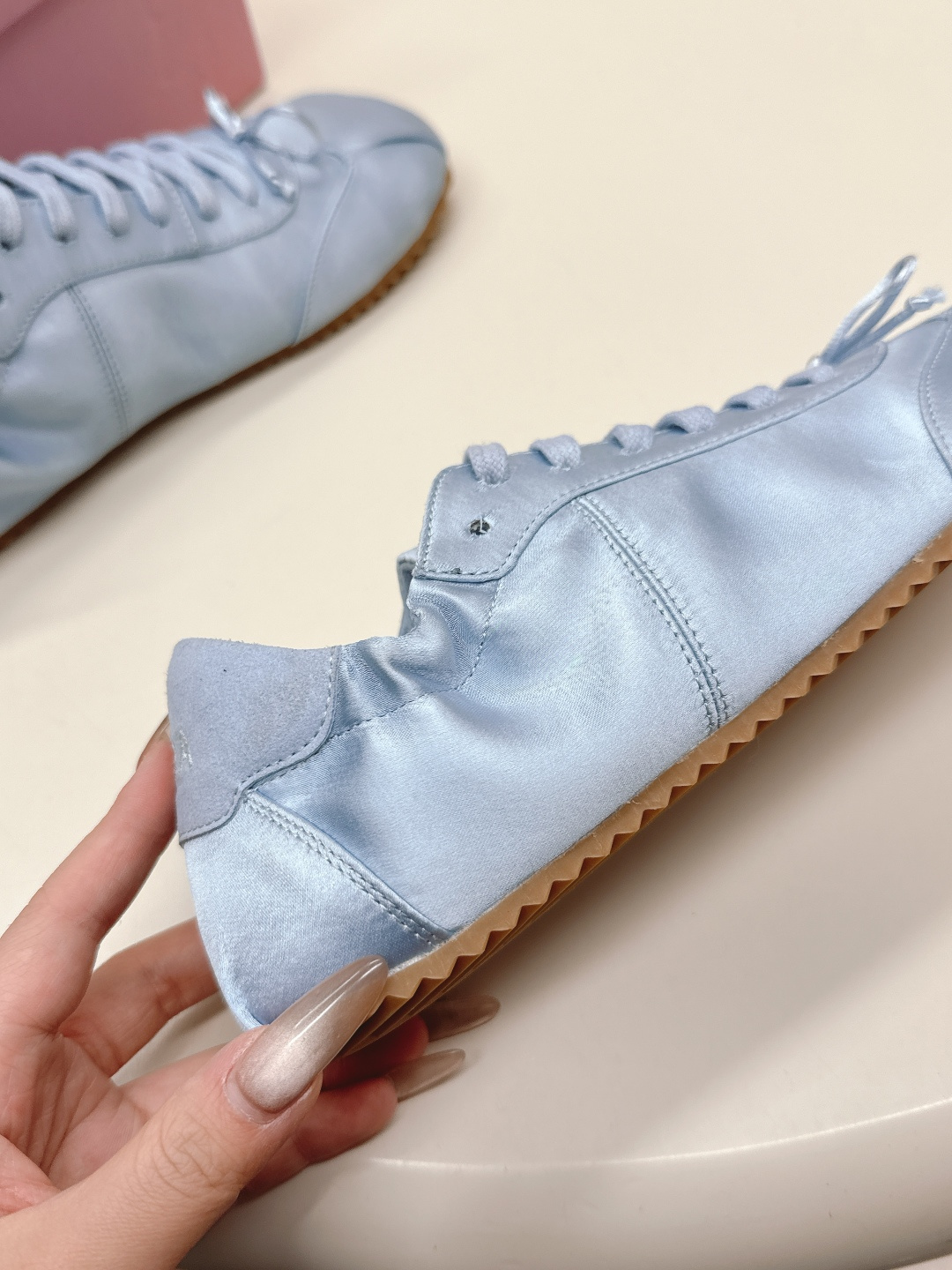 Stylish Spring Shoes: Real Silk P675 and Skin P750 Collection - 图片 8