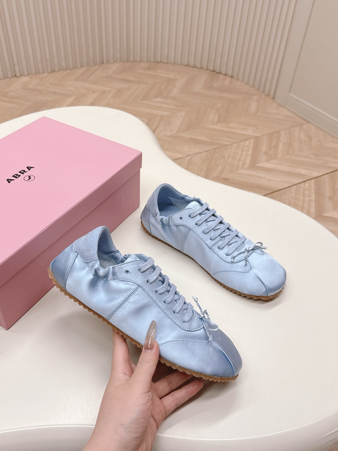 Stylish Spring Shoes: Real Silk P675 and Skin P750 Collection - 图片 5