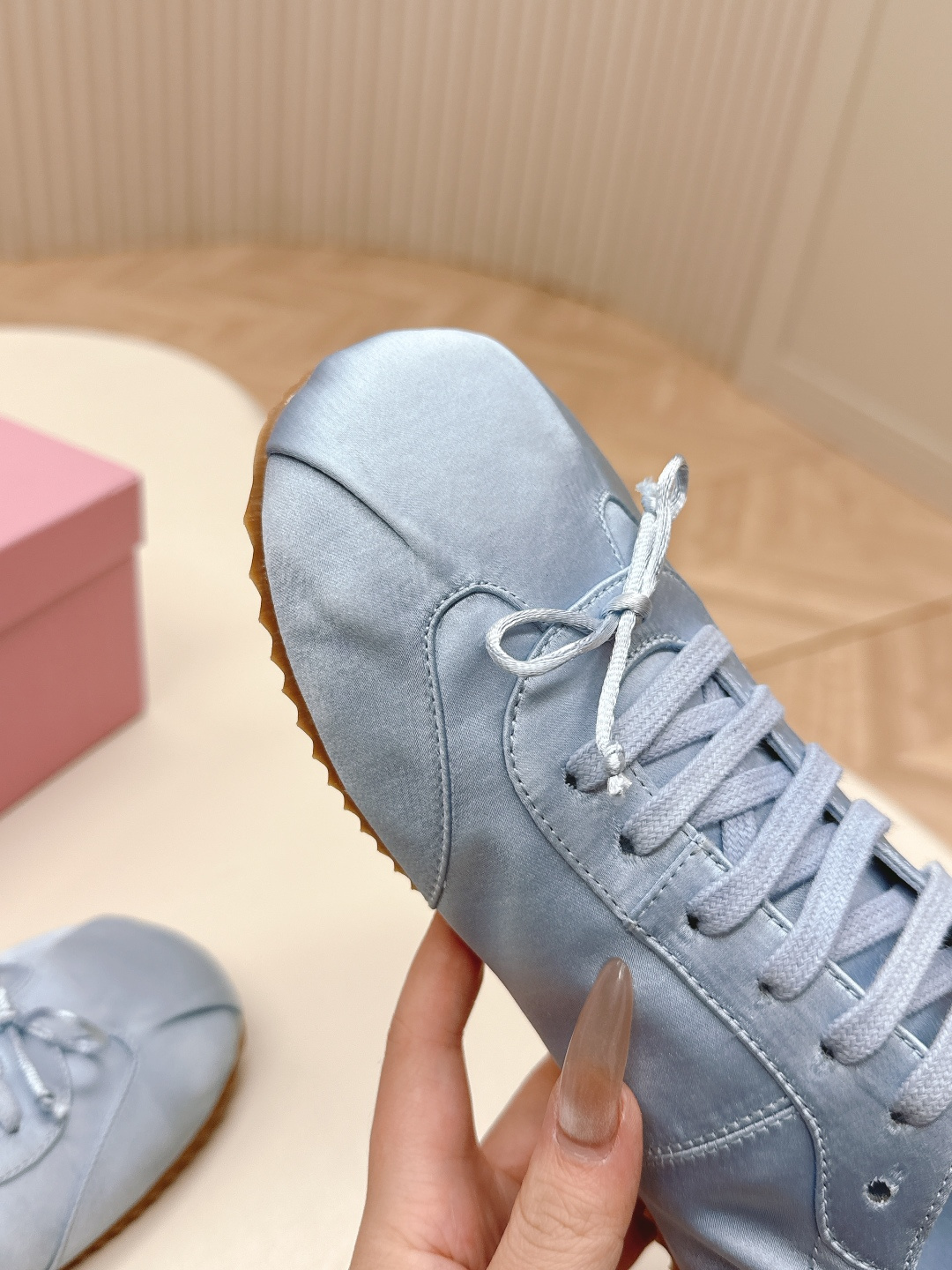 Stylish Spring Shoes: Real Silk P675 and Skin P750 Collection - 图片 6