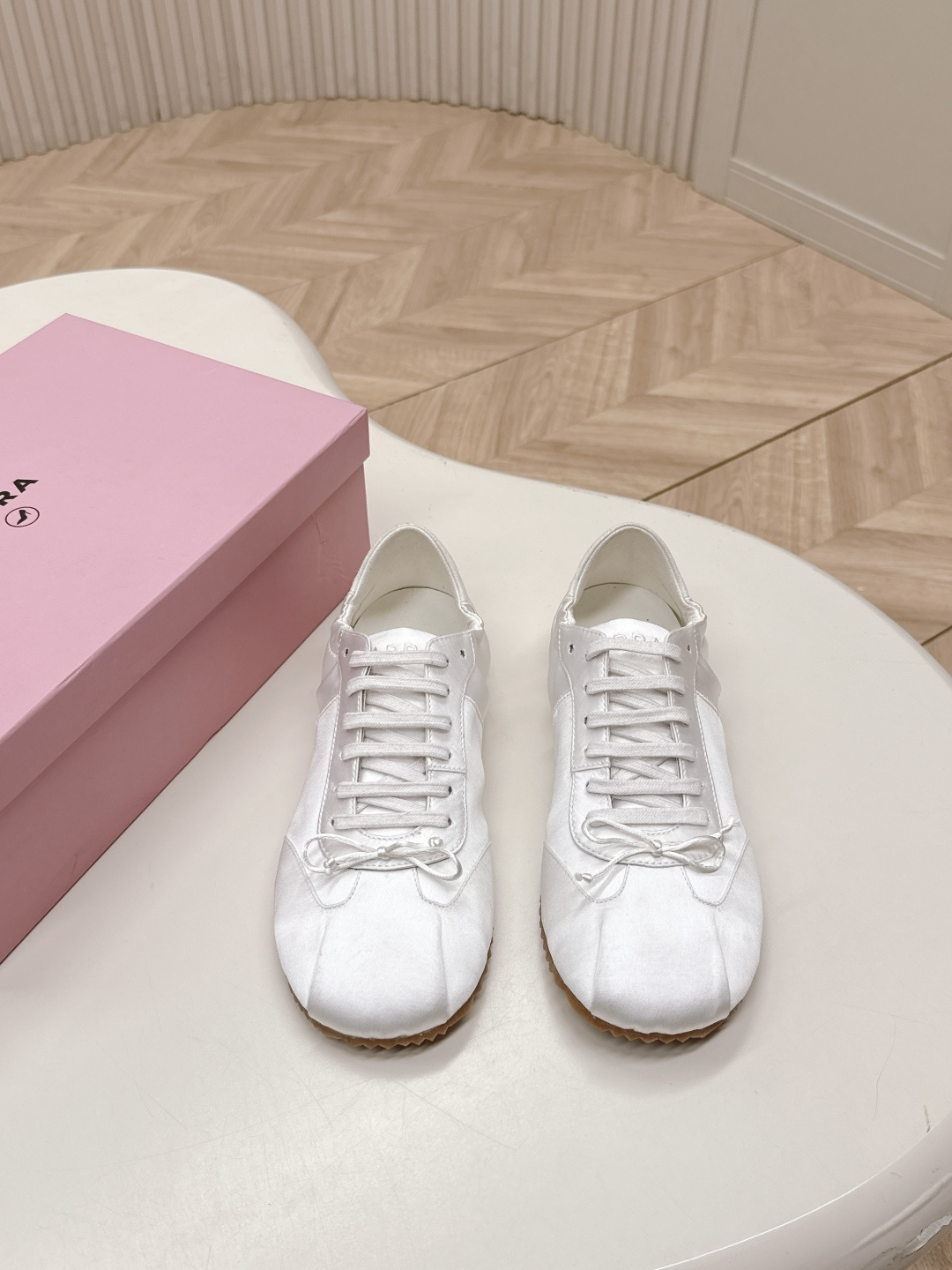 Stylish Ballet Shoes in Real Silk and Skin for Spring and Summer Fashion - 图片 2