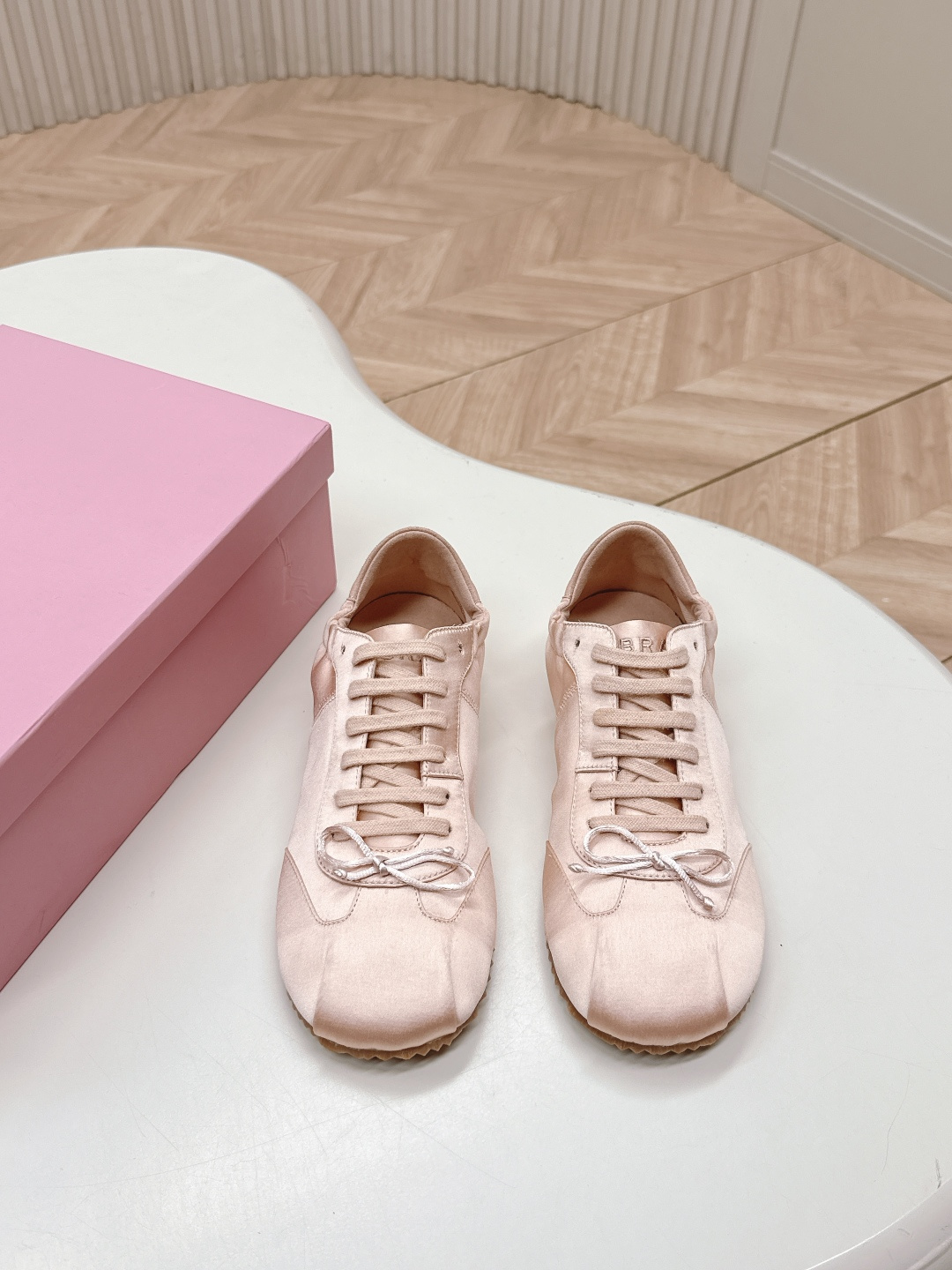 Silk P675 and Skin P750: Stylish Ballet Shoes for Spring and Summer Fashion - 图片 2