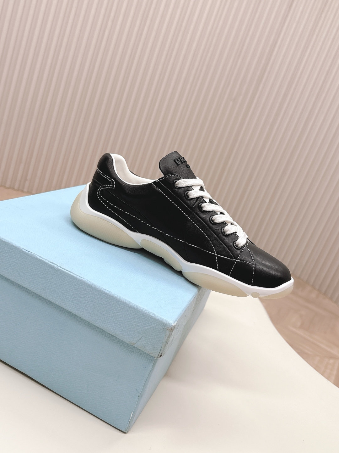 Prada 25SS Leather Sneakers - Stylish, Comfortable, and Breathable Design 6 cmp i1745222904553 1041 0 3